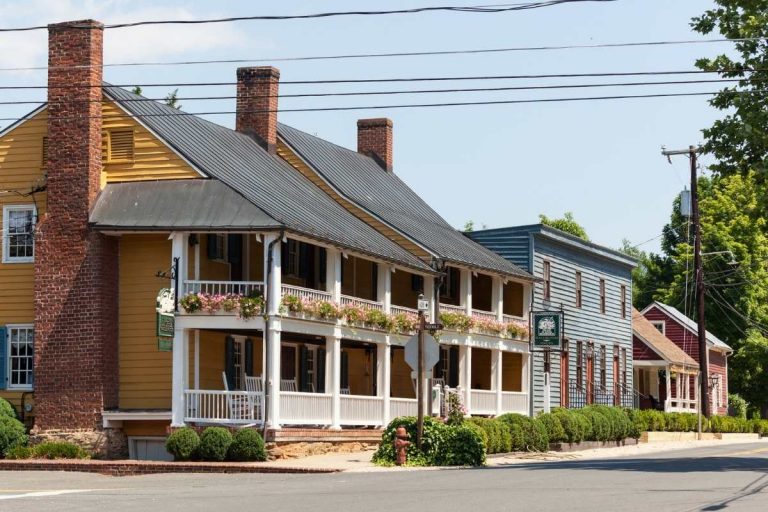 11 Quaint + Charming Historic Virginia Towns (That You Haven't Visited
