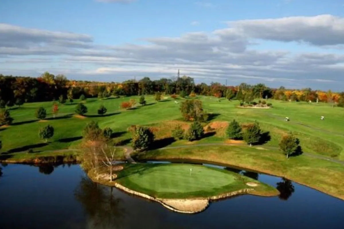 fall golf course drone shot.